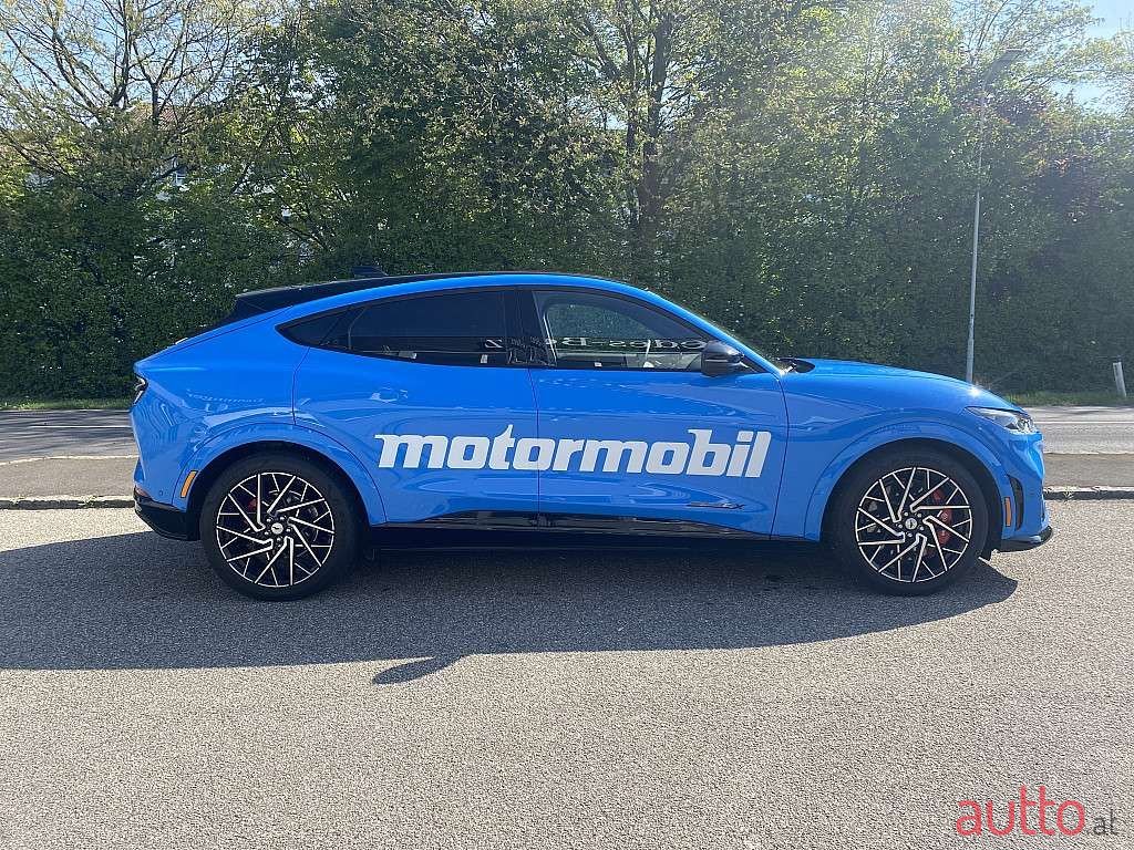 2022' Ford Mustang Mach-E photo #3