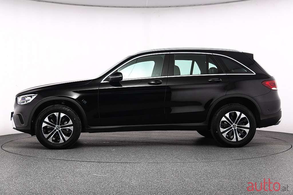 2021' Mercedes-Benz Glc-Klasse photo #3