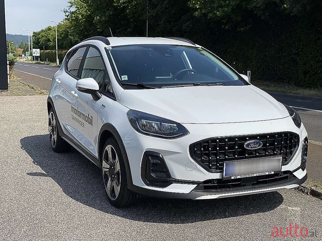2023' Ford Fiesta photo #2
