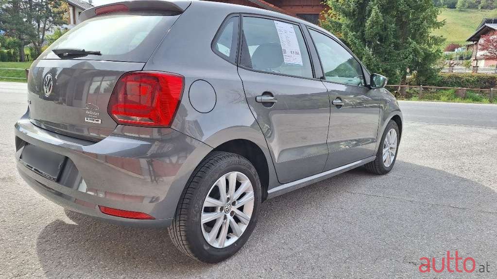 2016' Volkswagen Polo photo #4