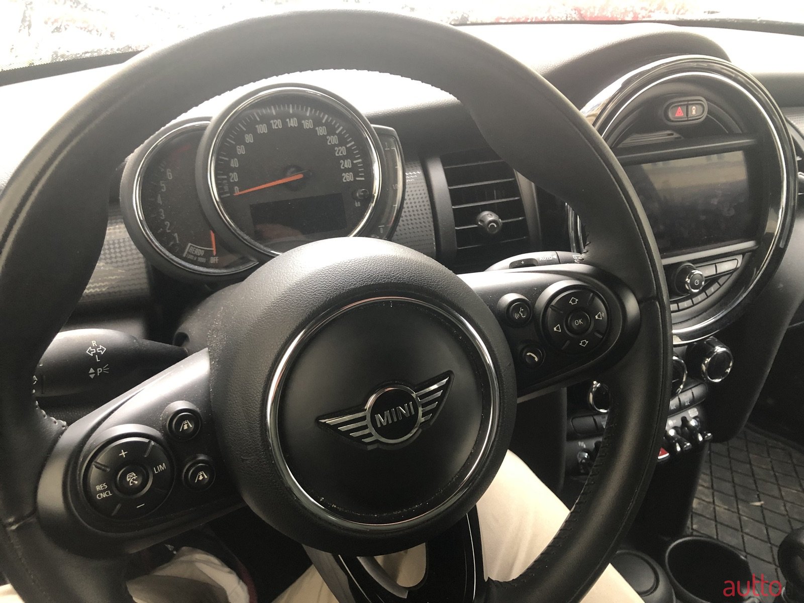 2018' MINI Cooper photo #2