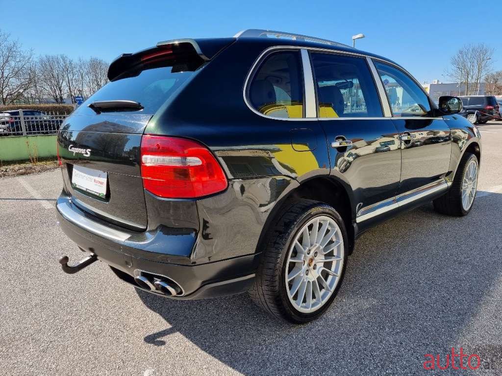 2008' Porsche Cayenne photo #5