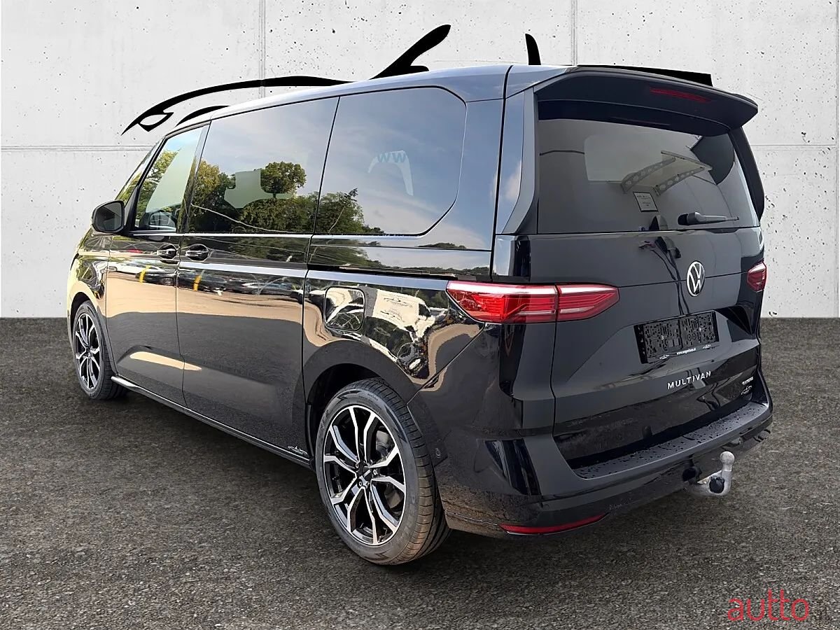 2023' Volkswagen Multivan photo #3