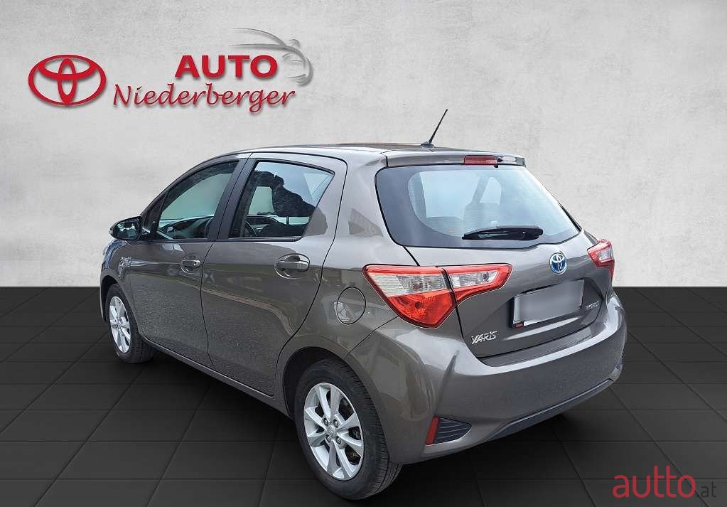 2019' Toyota Yaris photo #3