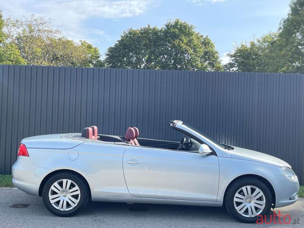 2007' Volkswagen Eos photo #5