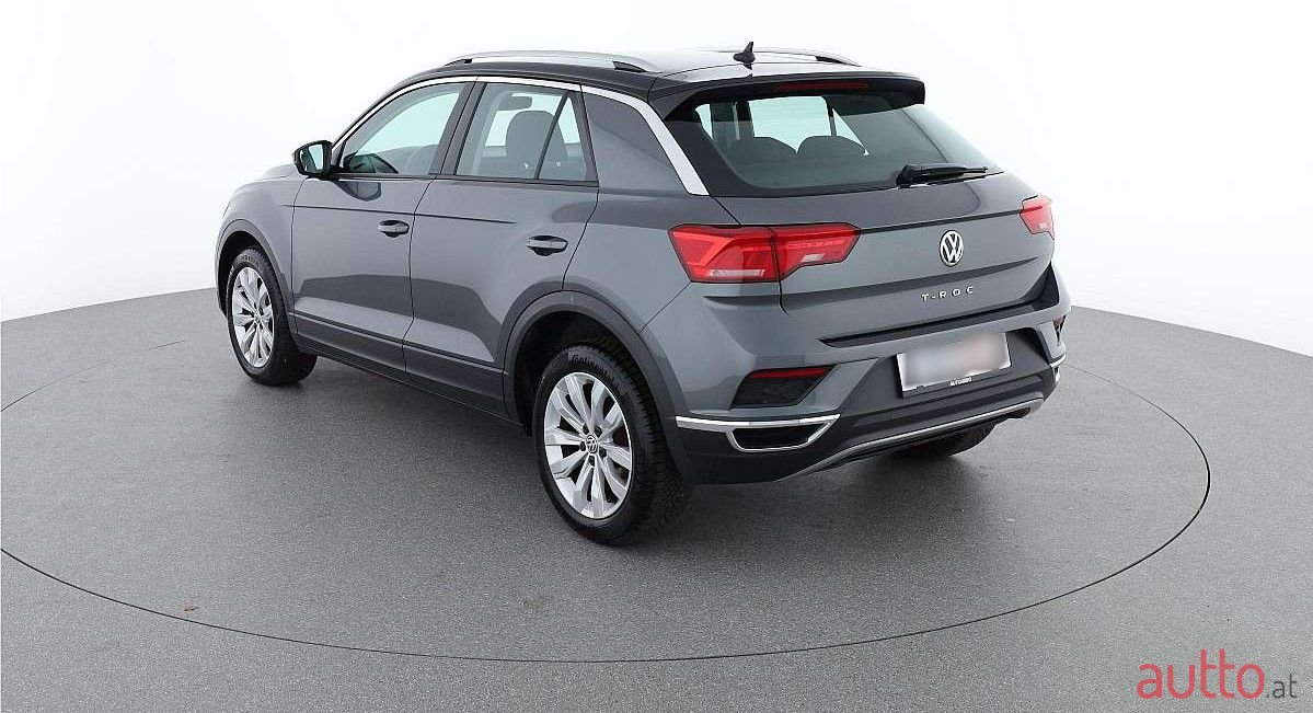 2018' Volkswagen T-Roc photo #3