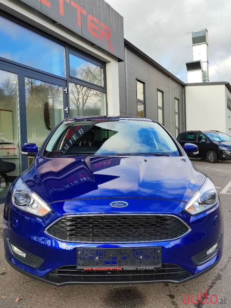 2015' Ford Focus photo #2