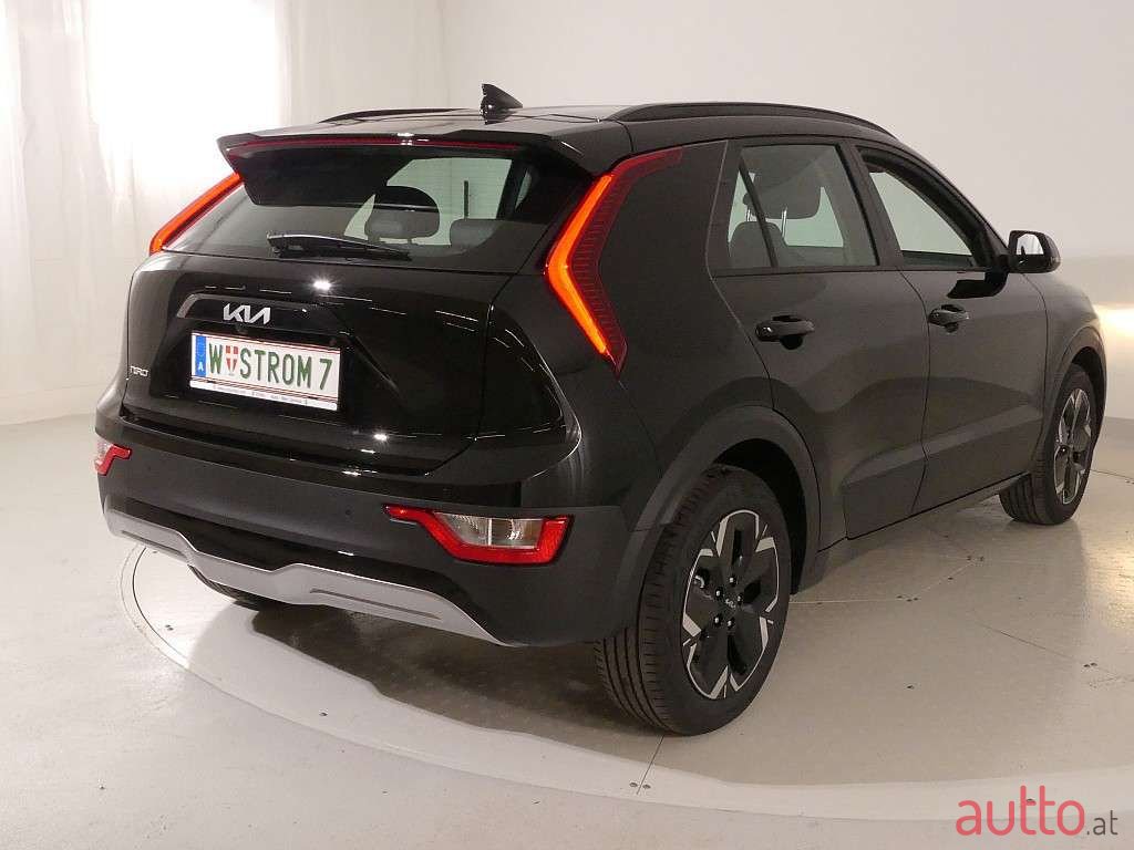 2022' Kia Niro photo #4