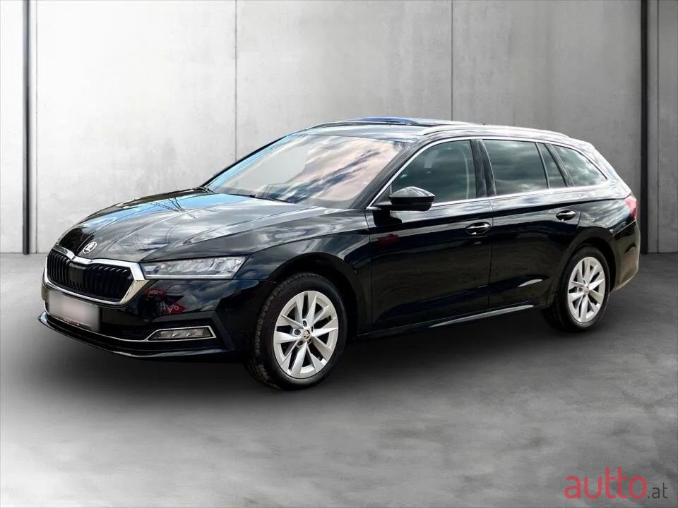 2022' Skoda Octavia photo #1