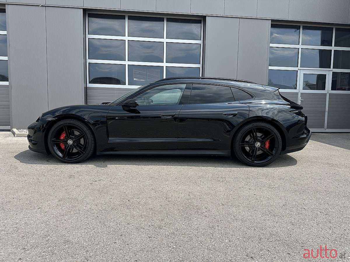 2023' Porsche Taycan photo #1