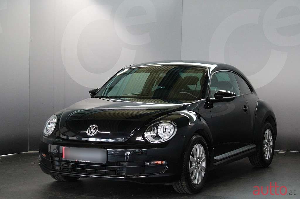 2012' Volkswagen Beetle photo #2