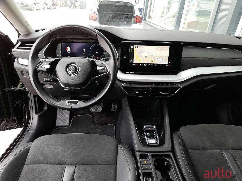 2021' Skoda Octavia photo #3