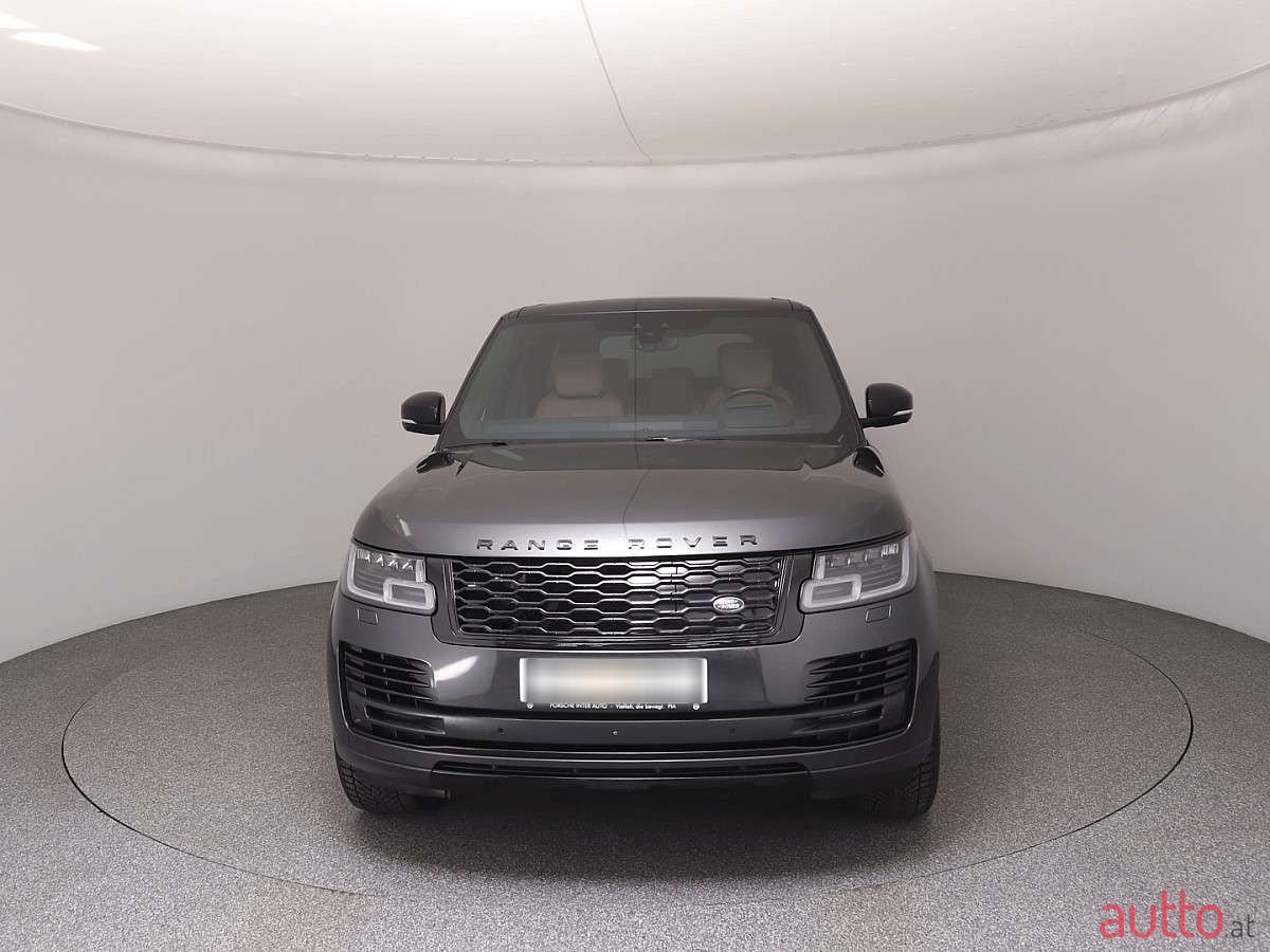 2020' Land Rover Range Rover photo #3
