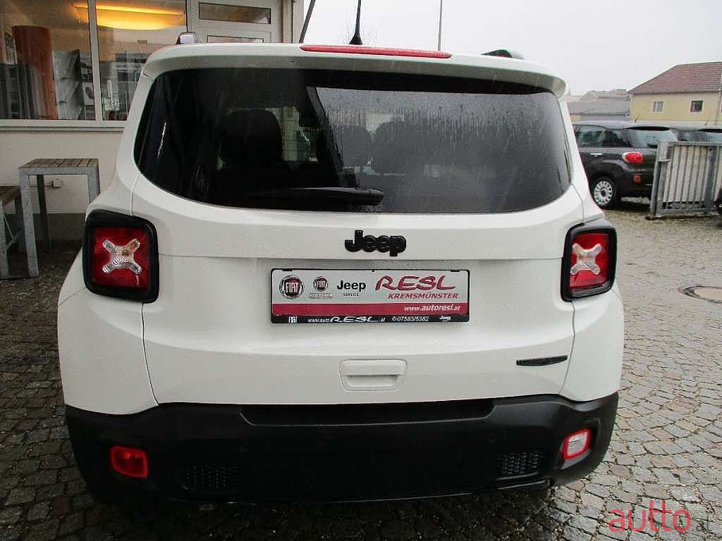 2021' Jeep Renegade photo #5