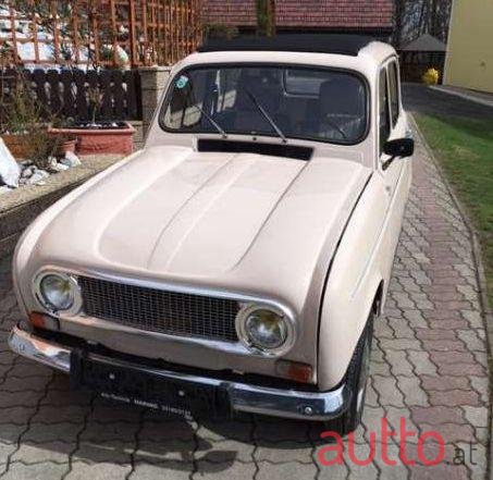 1979' Renault R4 TL photo #5