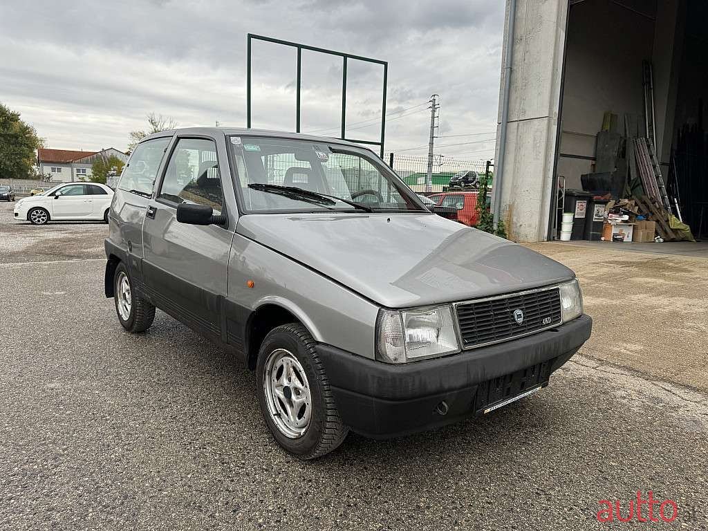 1989' Lancia Ypsilon photo #3