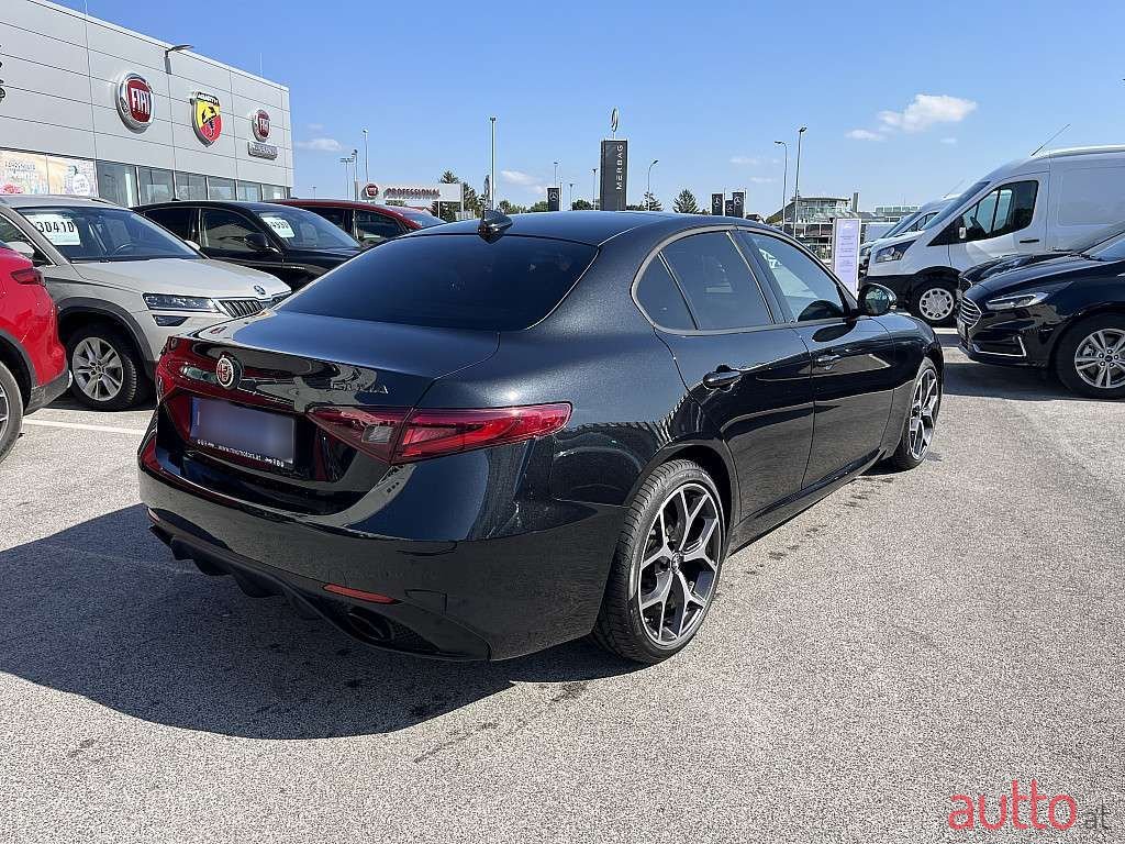2021' Alfa Romeo Giulia photo #3