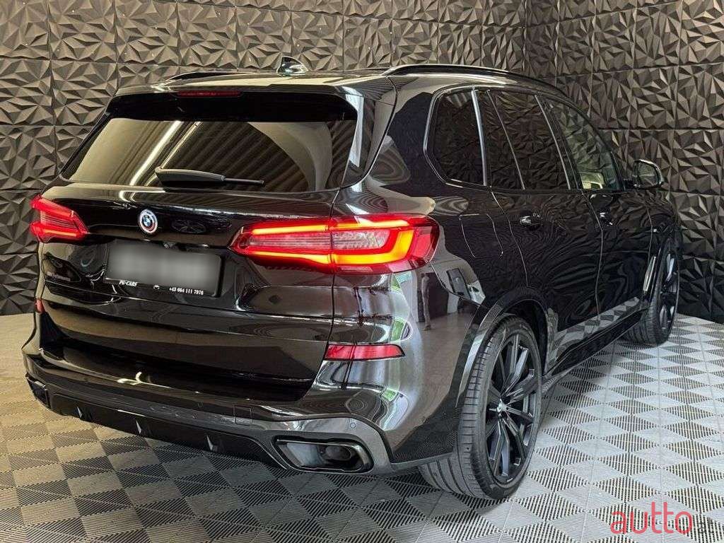 2019' BMW X5 photo #6