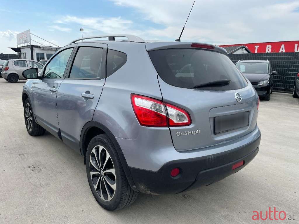 2011' Nissan Qashqai photo #2