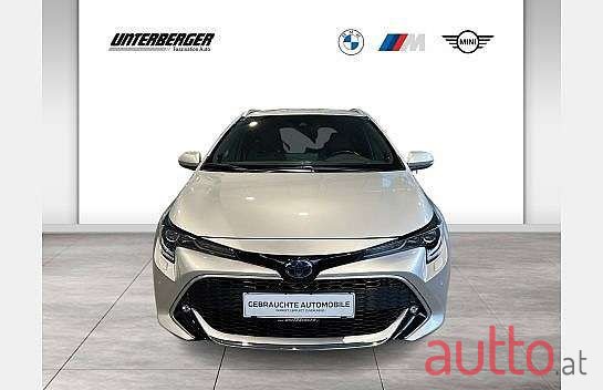 2019' Toyota Corolla photo #2