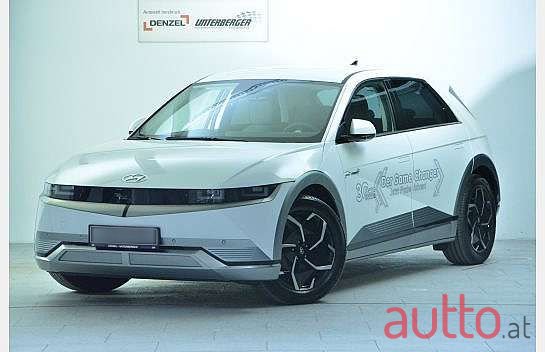 2022' Hyundai Ioniq 5 photo #2