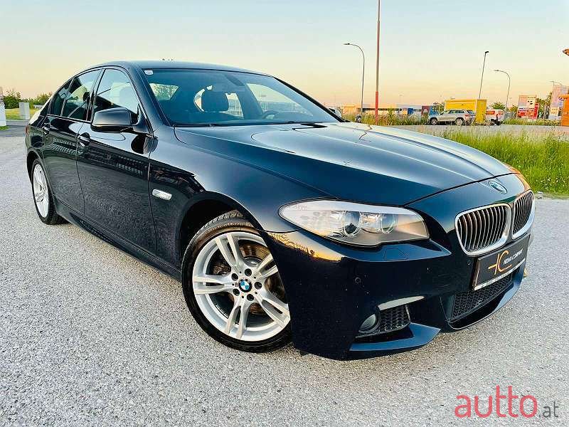 2011' BMW 5Er-Reihe photo #1