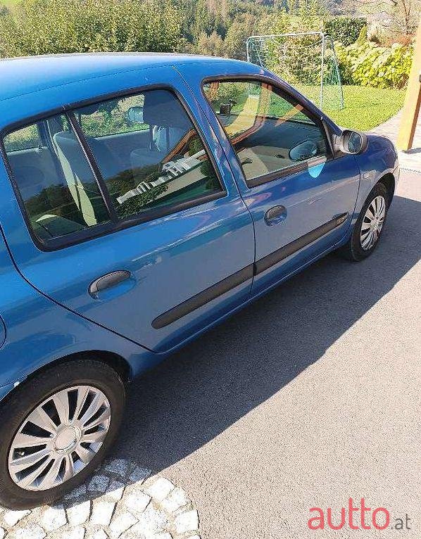 2003' Renault Clio photo #1