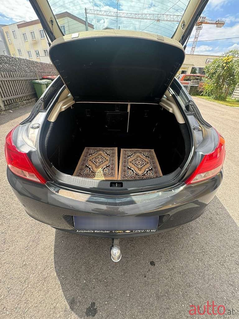 2012' Opel Insignia photo #6