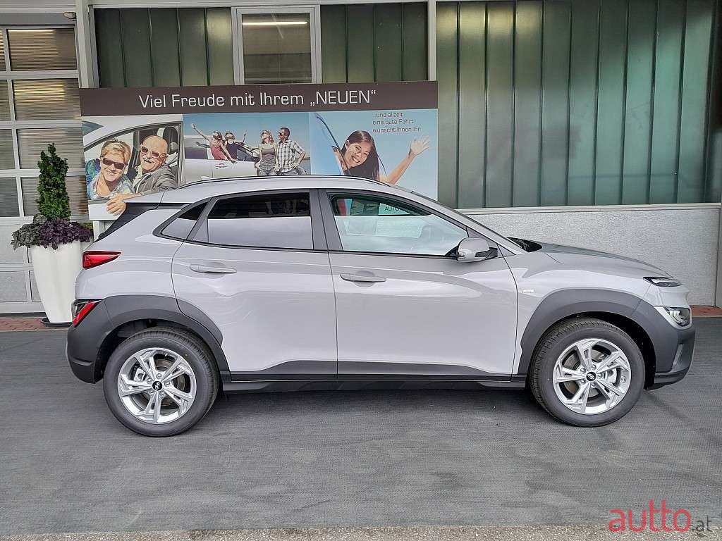 2022' Hyundai Kona photo #3
