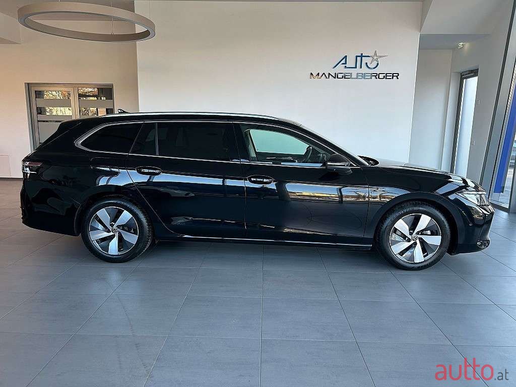 2024' Volkswagen Passat photo #6