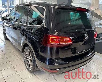 2015' Volkswagen Sharan photo #4