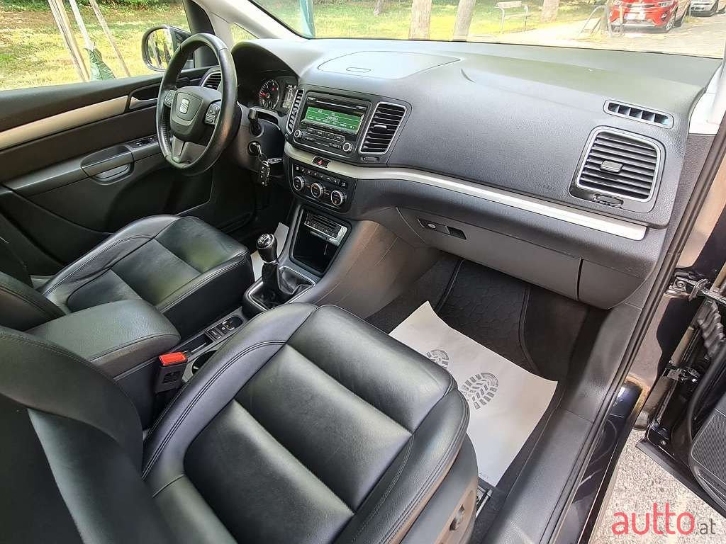 2014' SEAT Alhambra photo #6