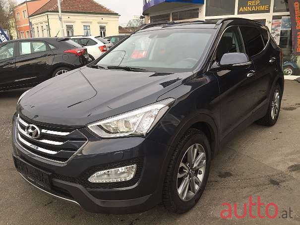2015' Hyundai Santa Fe photo #1