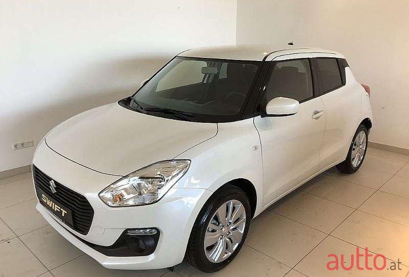 2019' Suzuki Swift photo #1