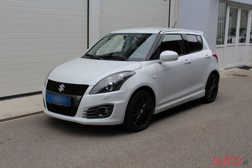 2016' Suzuki Swift photo #2