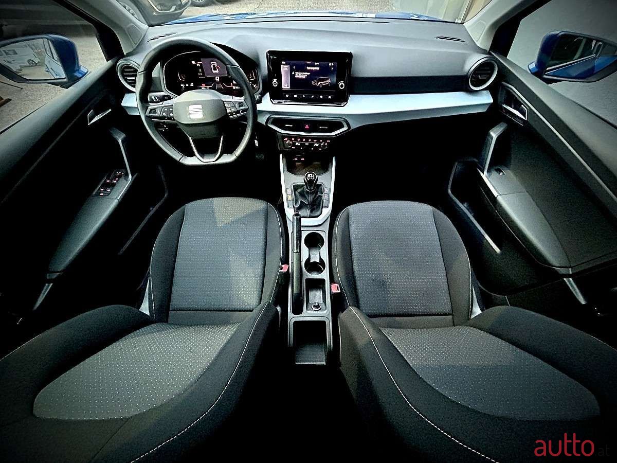 2024' SEAT Arona photo #6