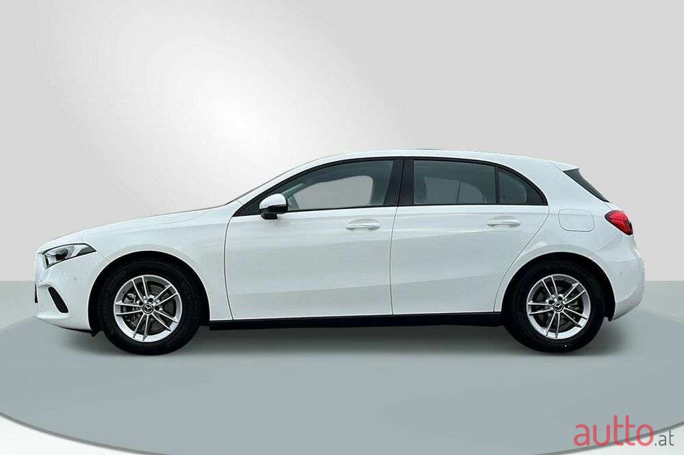 2020' Mercedes-Benz A-Klasse photo #2