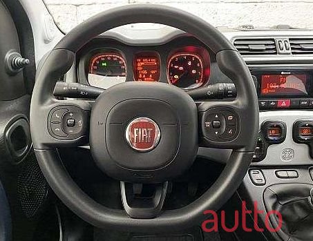 2021' Fiat Panda photo #5