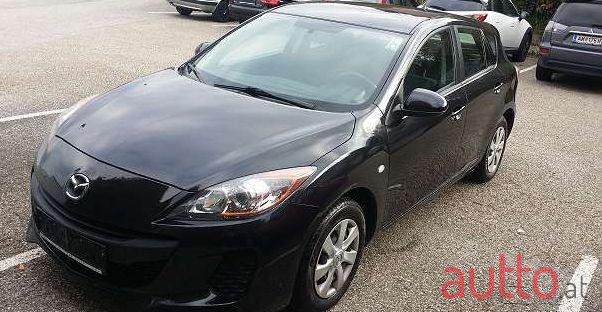 2013' Mazda Mazda3 photo #1