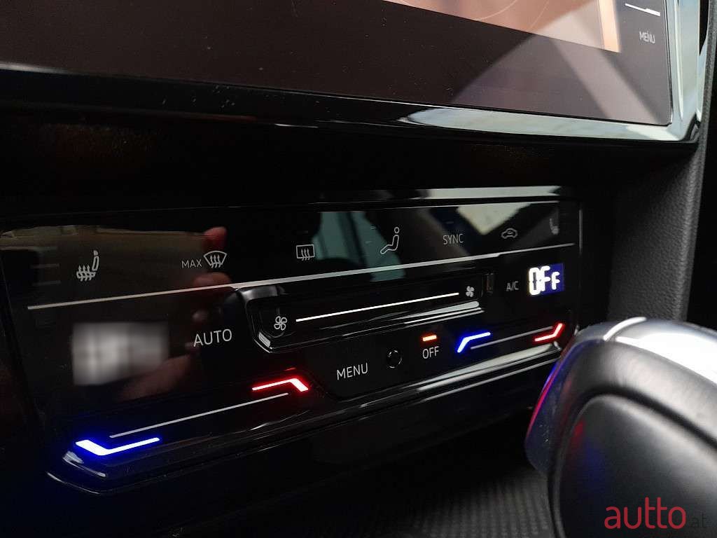 2021' Volkswagen Passat photo #5