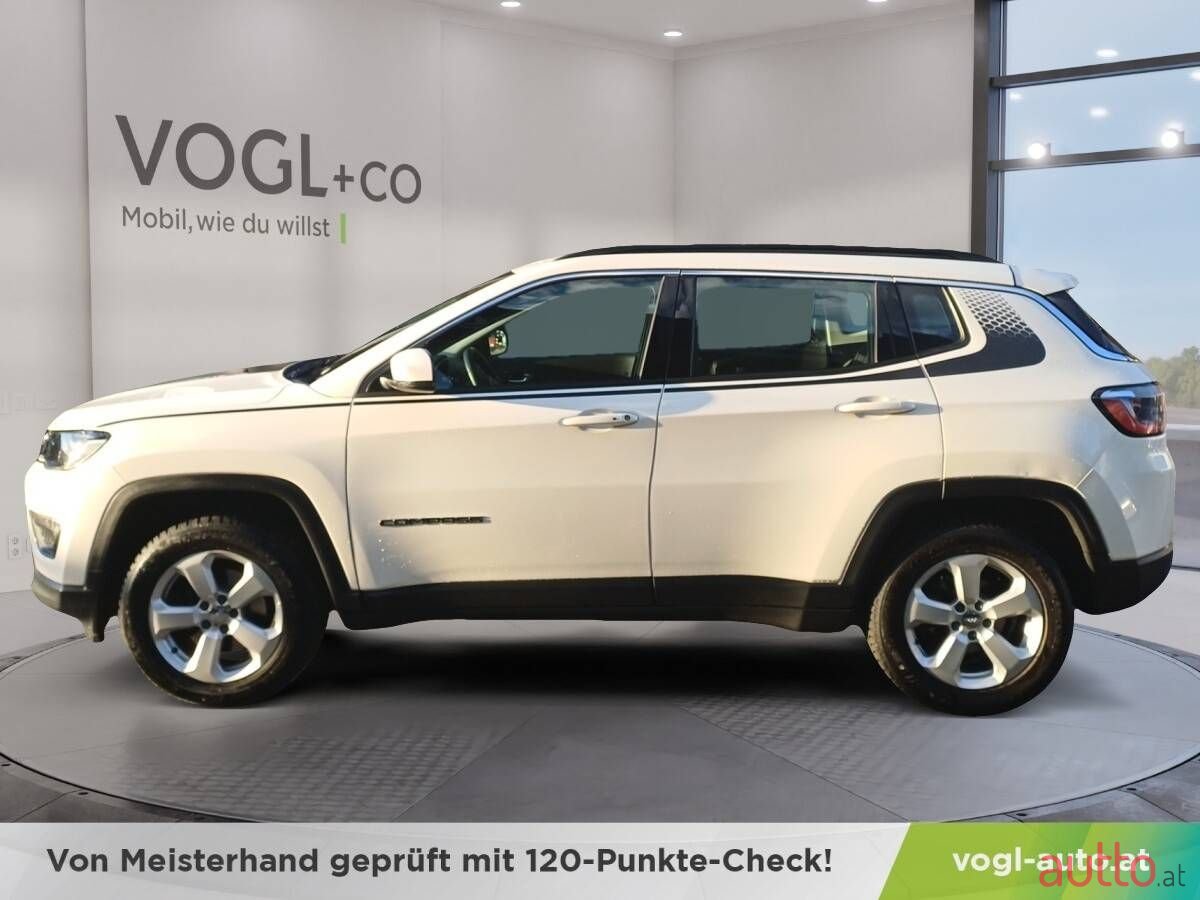 2018' Jeep Compass photo #2