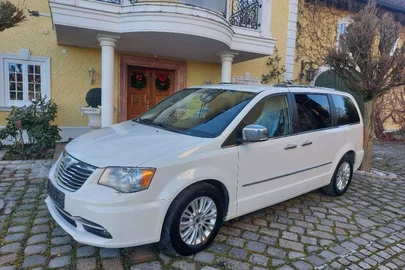 2013' Lancia Voyager