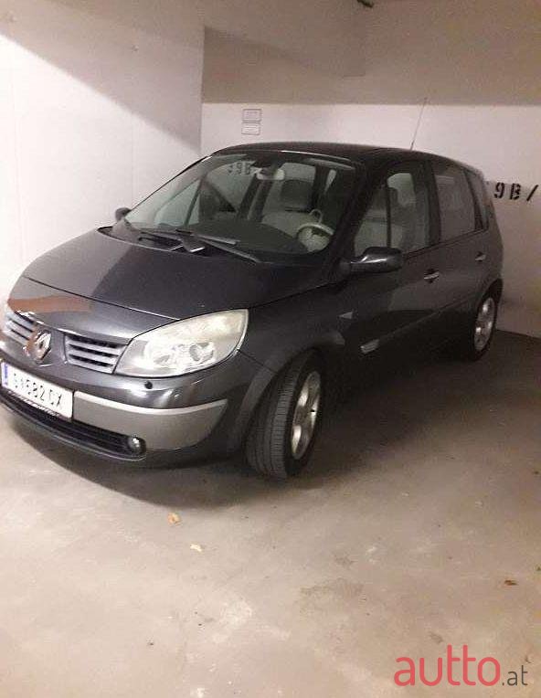 2005' Renault Scenic photo #1