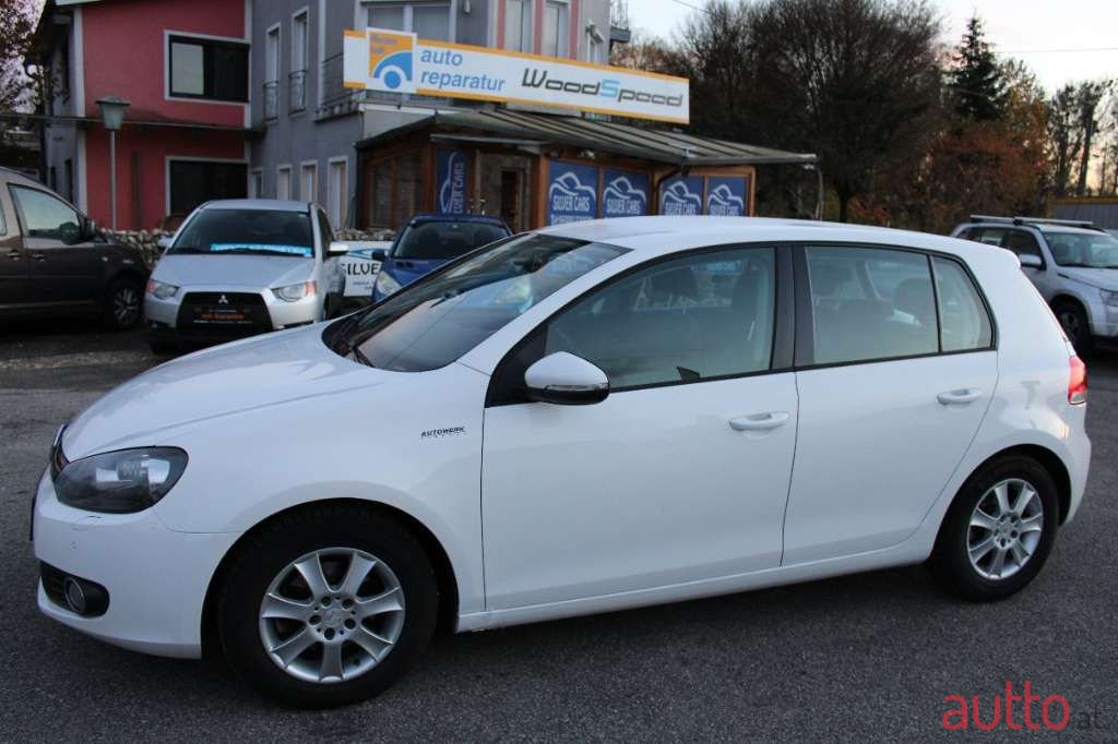 2012' Volkswagen Golf photo #4