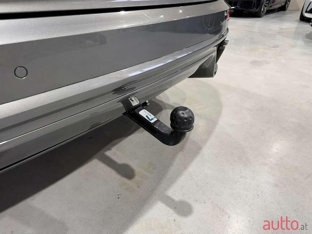 2016' Porsche Cayenne photo #5