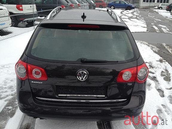 2007' Volkswagen Passat photo #6