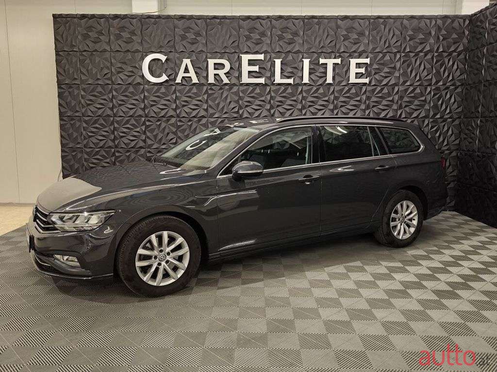 2020' Volkswagen Passat photo #3