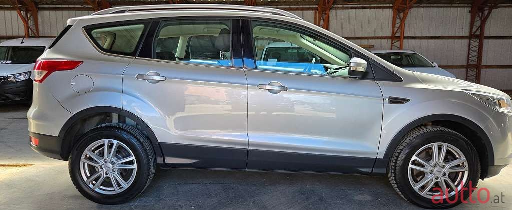 2014' Ford Kuga photo #6