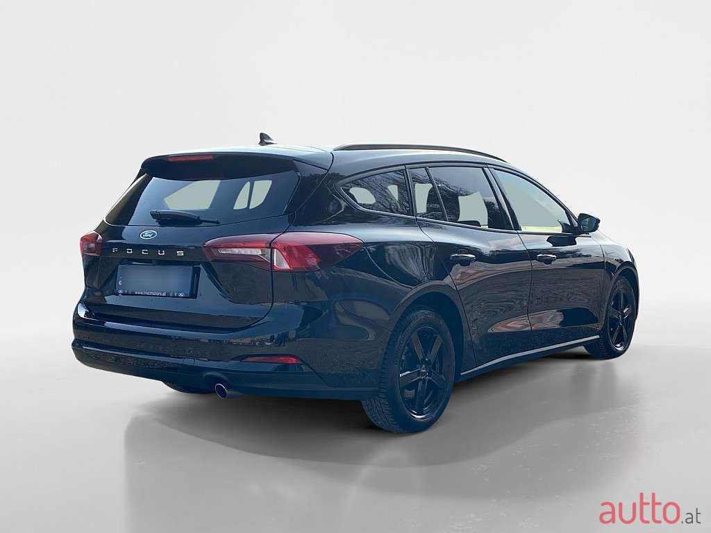 2023' Ford Focus photo #5