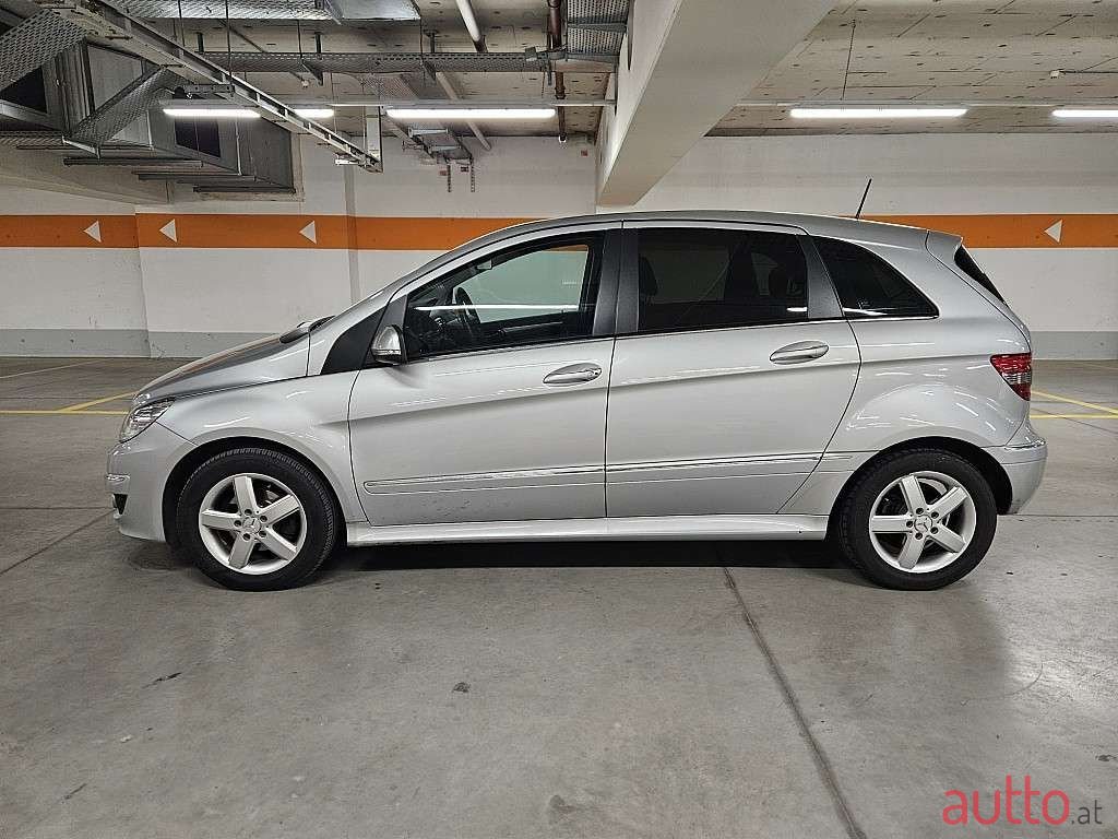 2011' Mercedes-Benz B-Klasse photo #4